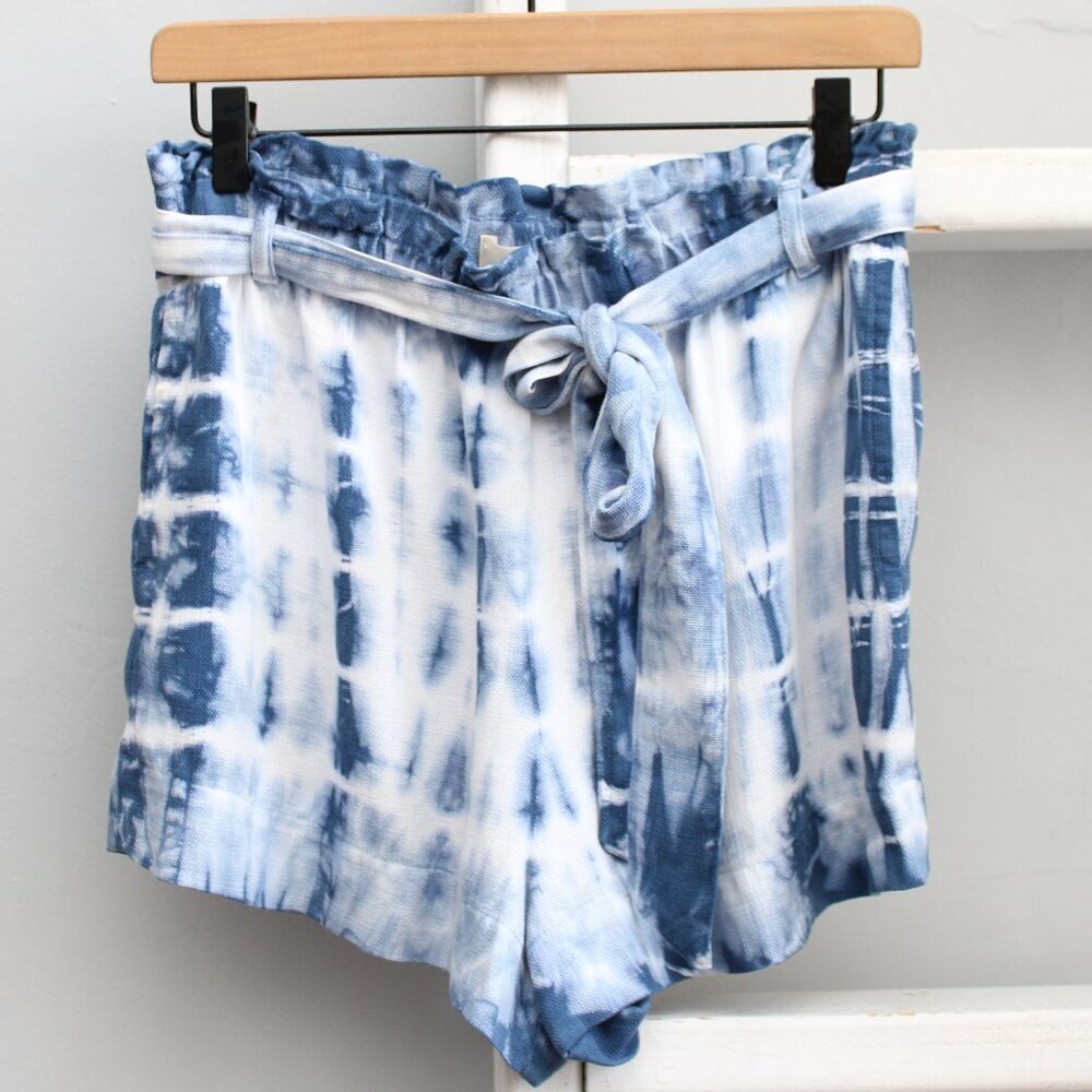 Anthropologie Cloth & Stone Blue Tie Dye High Waisted Shorts w/ Belt Size Small